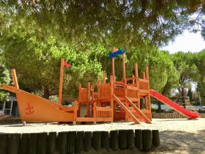 Holzspielschiff — Elysee