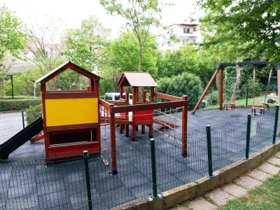 Holzspielanlage — Elysee