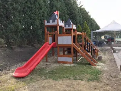 Holzspielburg — Elysee