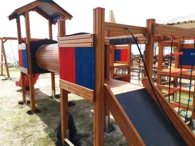 Holzspielanlage — Elysee