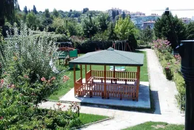 Holzpavillon — Elysee