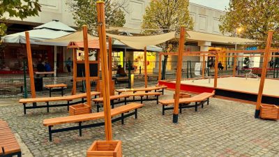 Ahşap pergola ve dinlenme alanı — Elysee