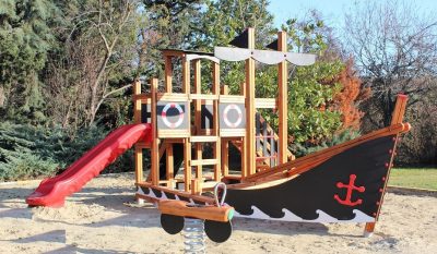 Gemi temalı ahşap oyun parkı — Elysee