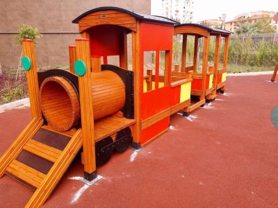 Tren temalı ahşap oyun grubu — Elysee